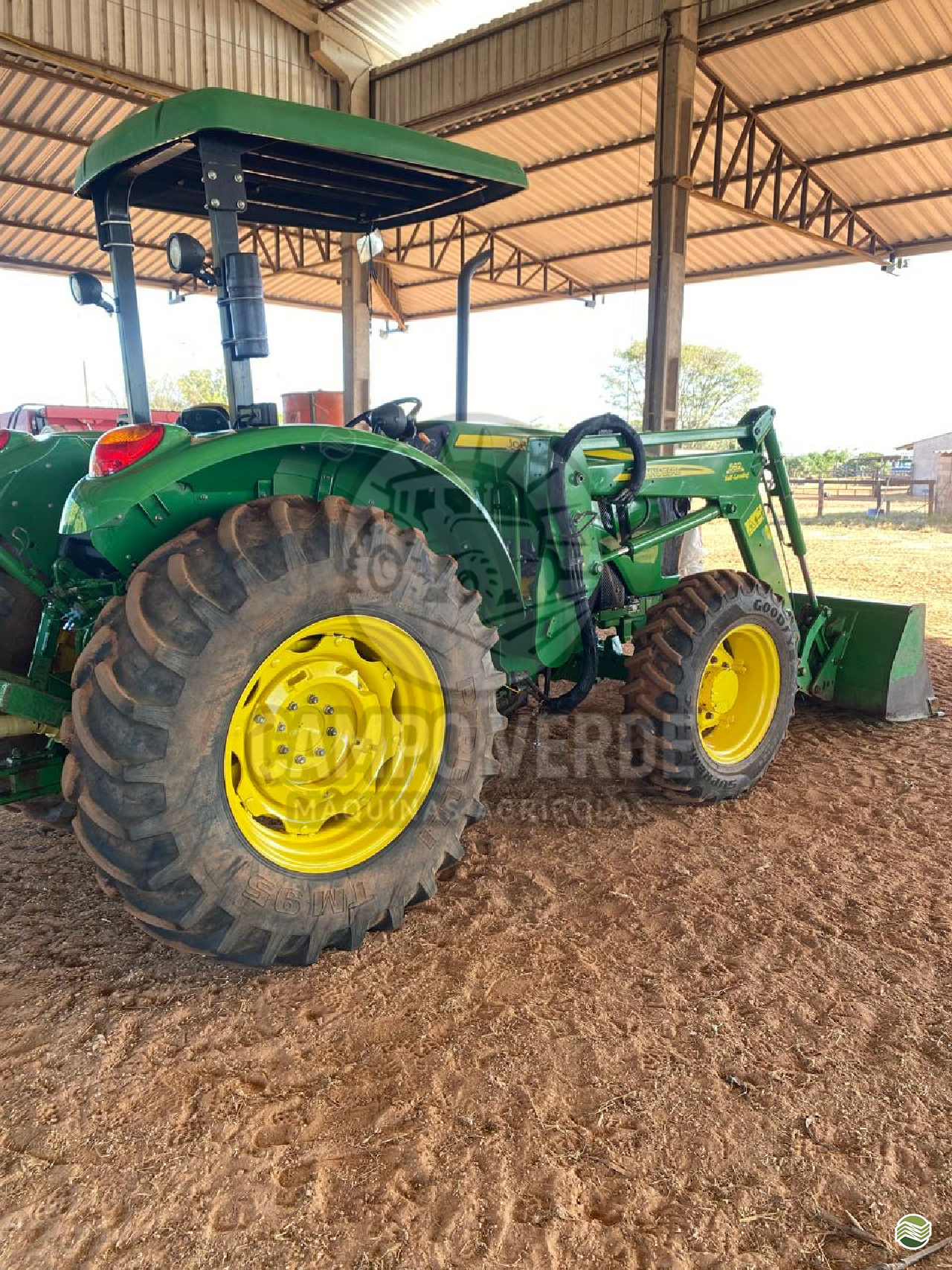 TRATOR JOHN DEERE JOHN DEERE 5090E Tração 4x4 Campo Verde Máquinas Agrícolas CAMPO VERDE MATO GROSSO MT